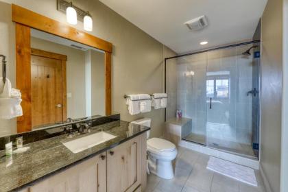 Luxury Ski Hill Condos - image 3