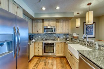 Luxury Ski Hill Condos - image 4