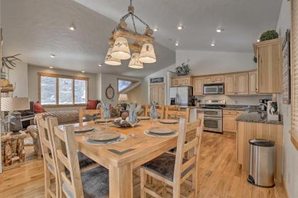 Upscale Breck Home 9Min to Main St and Slopes! - image 5