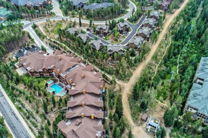 Breck Condo with Shared Hot Tub Walk to Slopes! - image 4