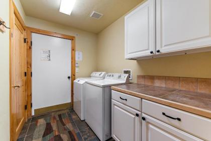 Breckenridge Copper Mountain Getaway Sleeps 14 - image 7