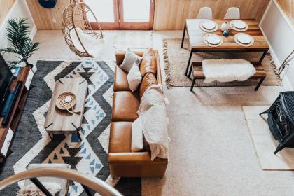 Intimate Mtn Retreat! Drive 5min to Downtown Breck - image 15