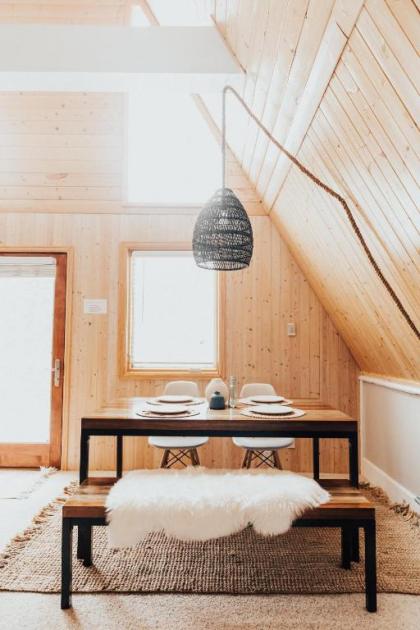 Intimate Mtn Retreat! Drive 5min to Downtown Breck - image 18