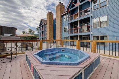 Ski-in Downtown Breckenridge Condo with Amenities! - image 3