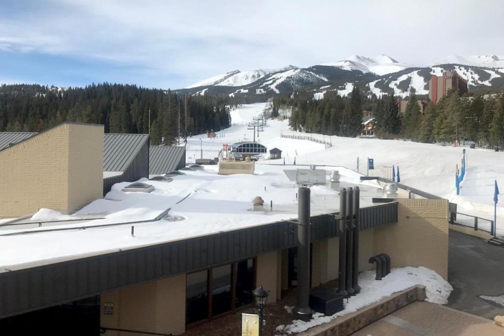 Village at Breckenridge #2301 - Ski-in Ski-out and Close to Main Street - image 2