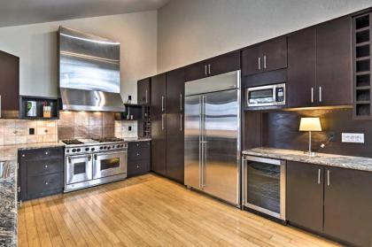 Pristine Breckenridge Home with Hot Tub and Views - image 12
