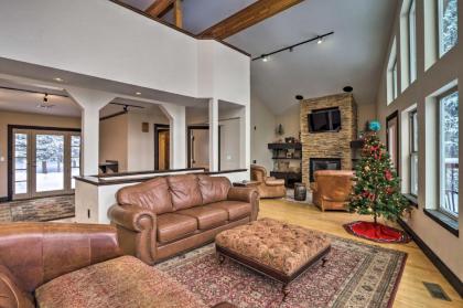 Pristine Breckenridge Home with Hot Tub and Views - image 5