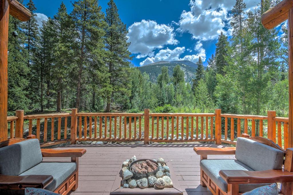 Aspen Meadow Lodge - main image