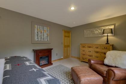 Aspen Meadow Lodge - image 16
