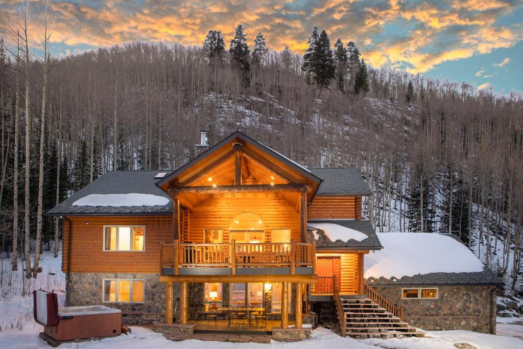 Aspen Meadow Lodge - image 2