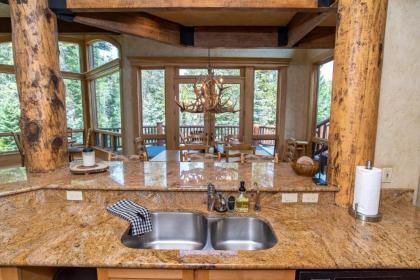 Ravenstone Home Riverfront Luxury - image 8