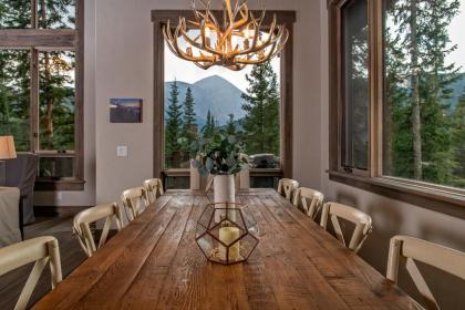 Quandary Estate Luxury Home Breathtaking Views - image 3