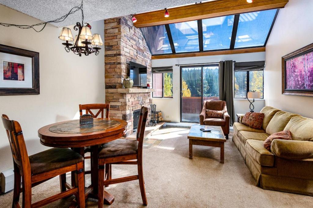 Beaver Run Sunrise Condo Ski In Ski Out Great Resort - main image