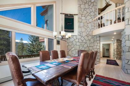 Happy Trails Lodge - image 17