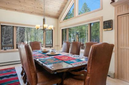 Happy Trails Lodge - image 18
