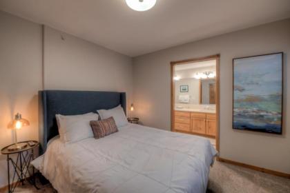 Los Pinos Columbine Condo Nice Updates Stroll to Lift - image 15
