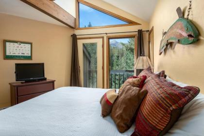 Heartstone Hideaway - image 15