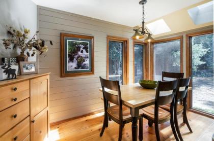 Heartstone Hideaway - image 8