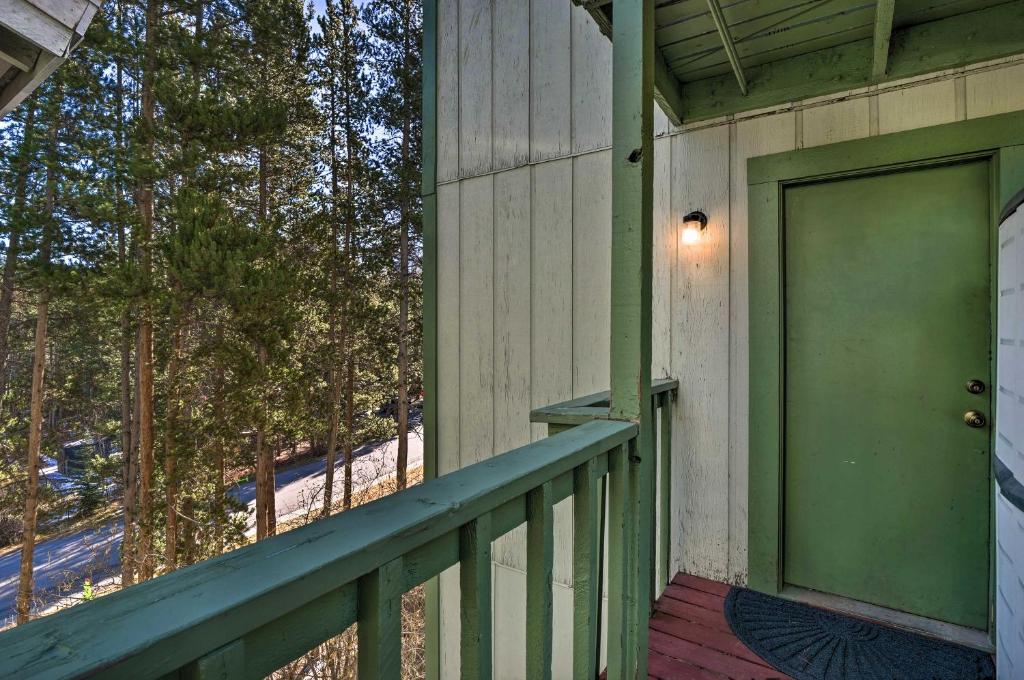 Updated Cozy Condo 5 Min to Breck Ski Resort - image 4