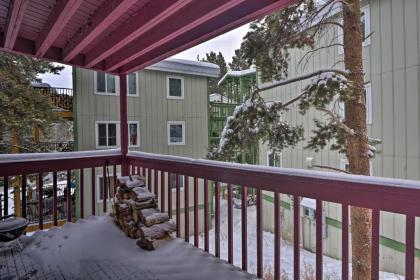 Mountain Escape with Ski Locker and Free Shuttle! - image 11