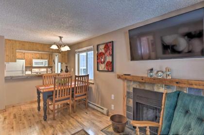 Mountain Escape with Ski Locker and Free Shuttle! - image 2
