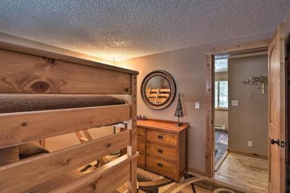 Mountain Escape with Ski Locker and Free Shuttle! - image 8