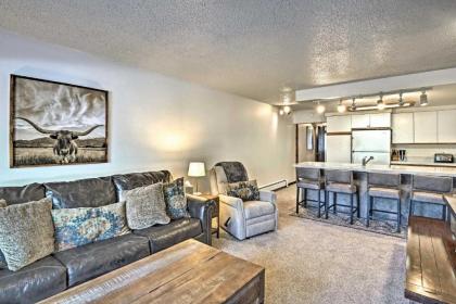 Beautiful Breck Escape - 1 Mi to Main Street! - image 8
