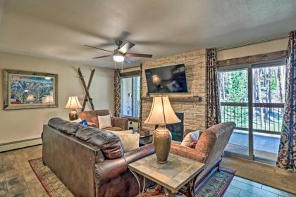 Breck Ski-In and Ski-Out Condo on Peak 8 with Patio - image 5