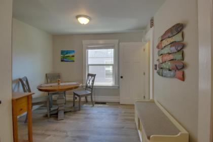 West Bremerton Cozy Home - image 13