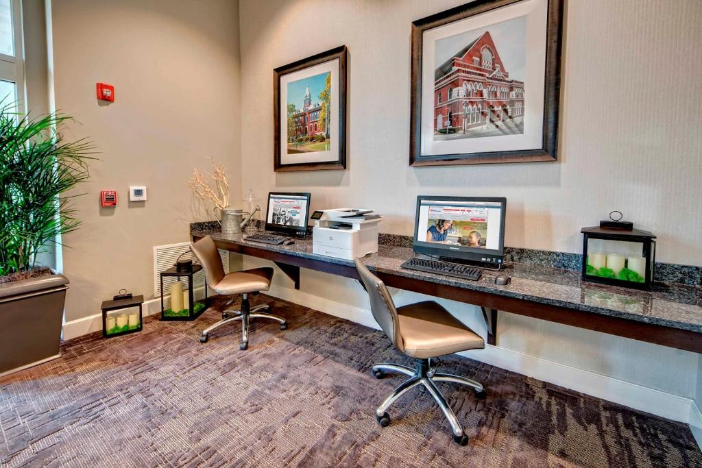 Hilton Garden Inn Nashville Brentwood - image 6