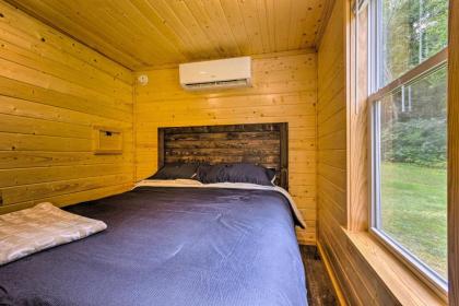Brevard Cabin Tiny Living Near Big Adventure - image 3