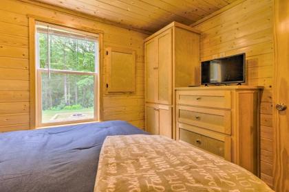 Brevard Cabin Tiny Living Near Big Adventure - image 5