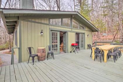 Brevard Cabin with Game Room and Resort Amenities