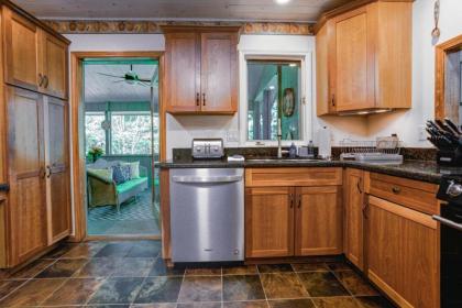 The Oak Lake House on Wanteska - image 12