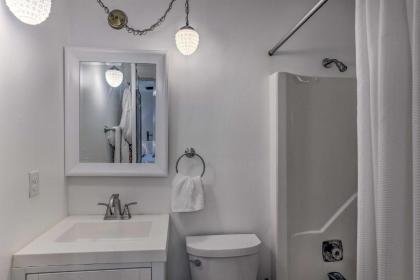 Beautiful Connestee Falls Home with Porch in Brevard - image 16