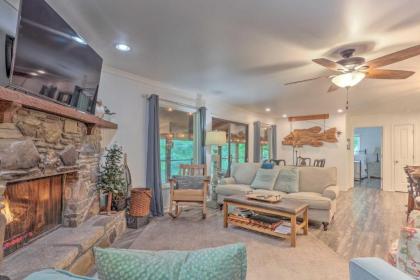 Beautiful Connestee Falls Home with Porch in Brevard - image 4