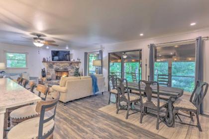 Beautiful Connestee Falls Home with Porch in Brevard - image 9
