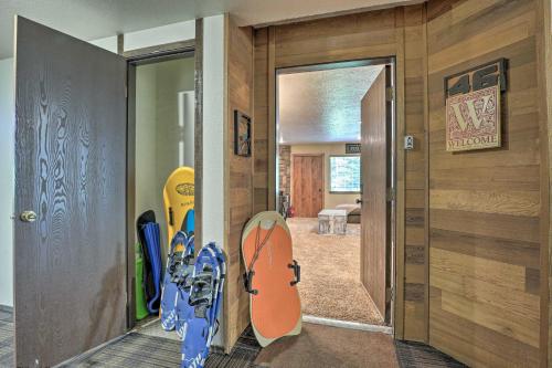 Ski-in and Ski-Out Brian Head Condo with Hot Tub Access! - image 2