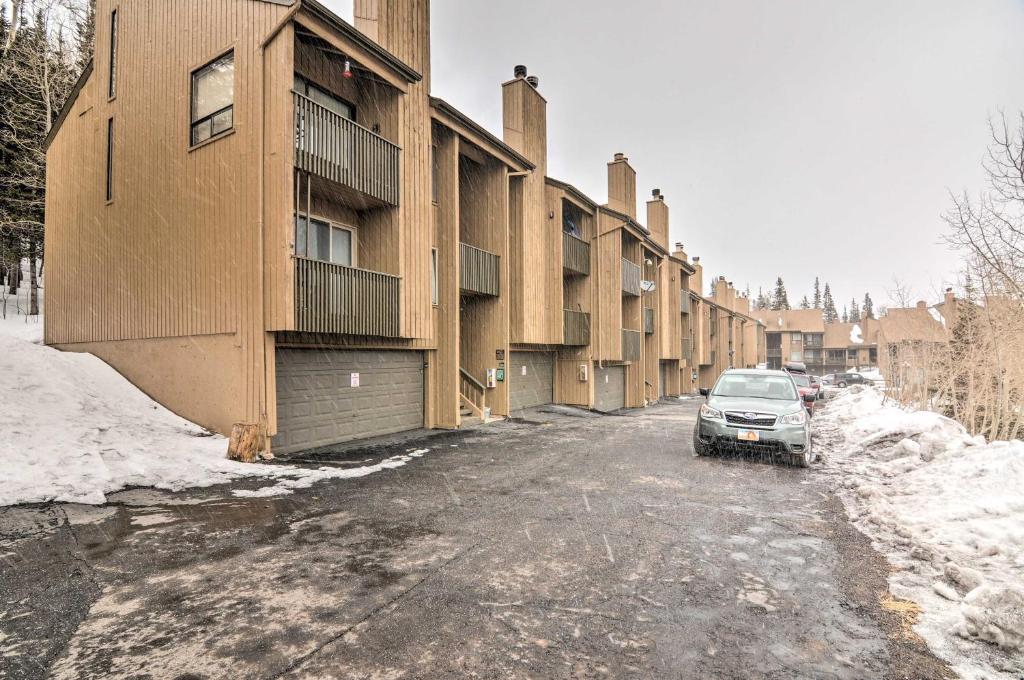 Townhome with View Walk to Brian Head Lifts! - image 4
