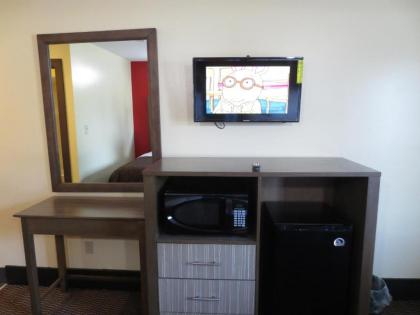 Brick Motor Inn - image 2