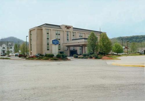 Hampton Inn Bridgeport/Clarksburg - main image