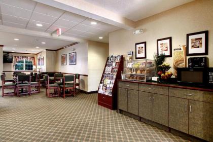 Microtel Inn & Suites by Wyndham Bridgeport - image 13