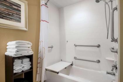 Hawthorn Suites by Wyndham Bridgeport - image 15