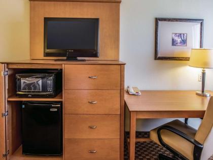 La Quinta by Wyndham Bridgeport - image 14