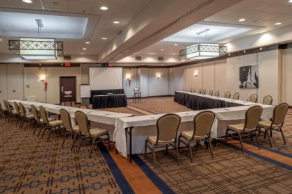 Embassy Suites St. Louis - Airport - image 21