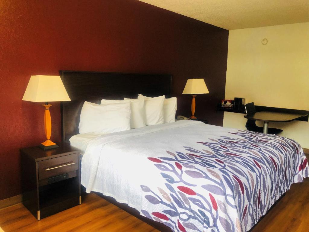 Red Roof Inn Bridgeton - image 7