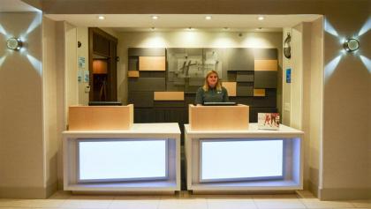 Holiday Inn Express Pittsburgh-Bridgeville an IHG Hotel - image 11