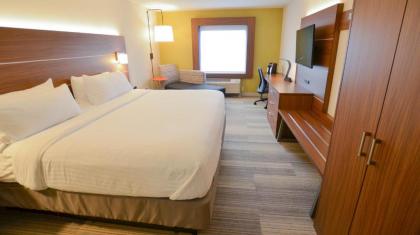 Holiday Inn Express Pittsburgh-Bridgeville an IHG Hotel - image 9