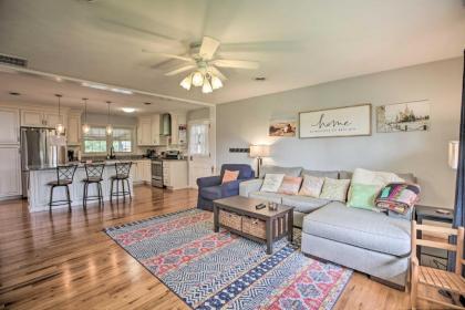 Family Friendly Getaway with Fire Pit and Kayaks