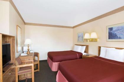 Howard Johnson by Wyndham Brigham City - image 14